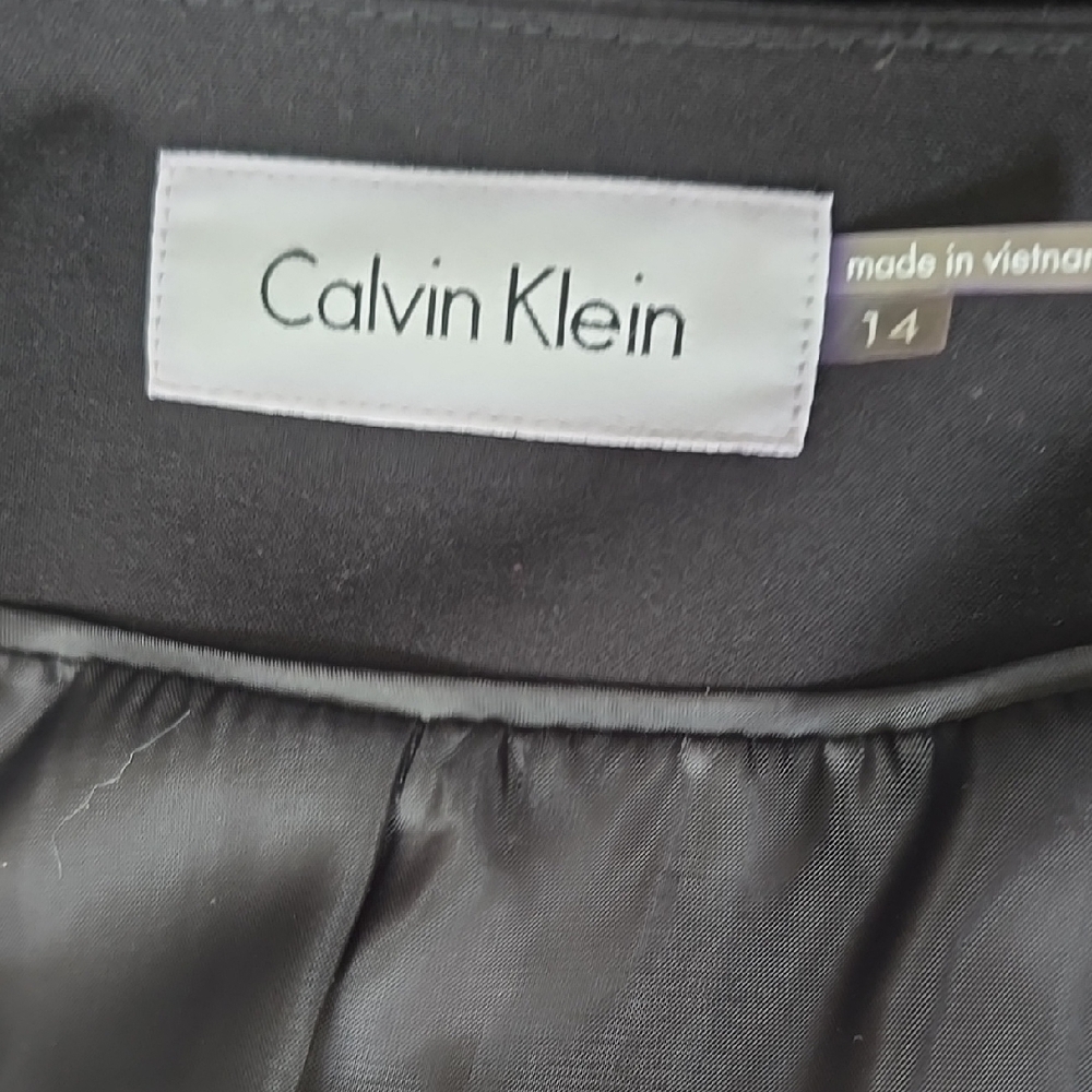 Calvin Klein Cream Black Sheath Jacket and Skirt Suit - Picture 8 of 12